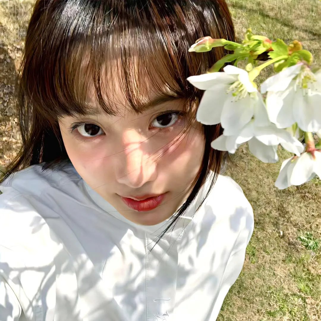 下山后，我被四个绝色师姐包围了